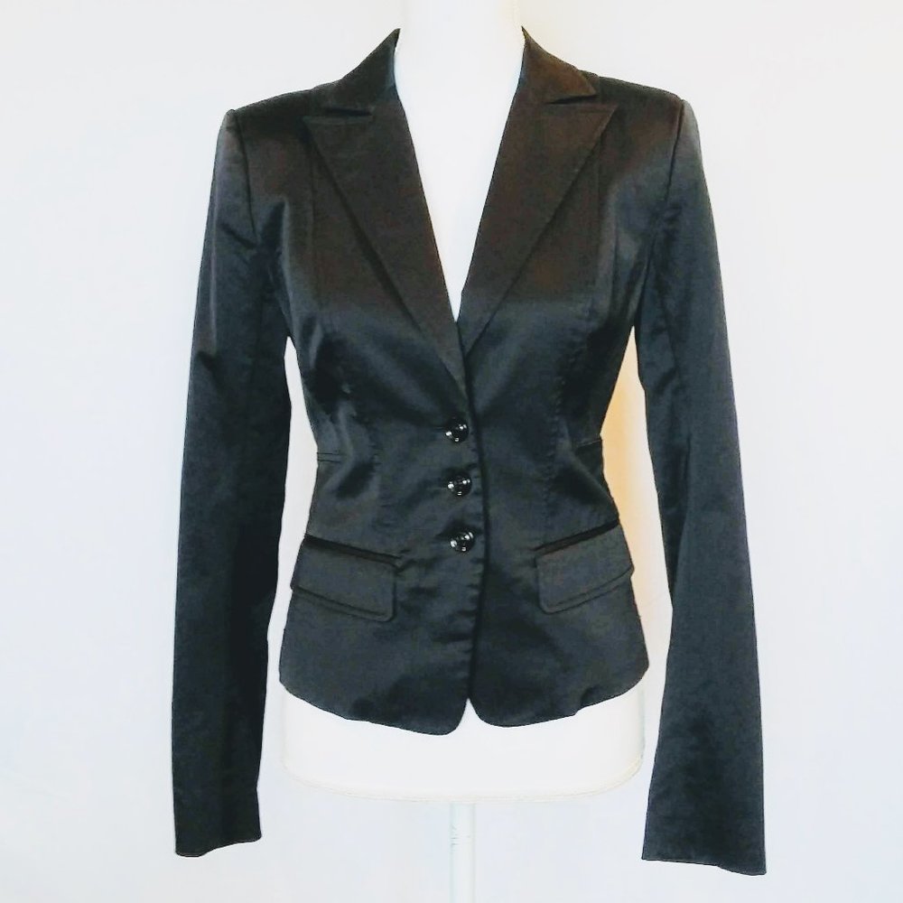 NWOT Bebe 6 Women's Black Long Sleeve Satin Blazer